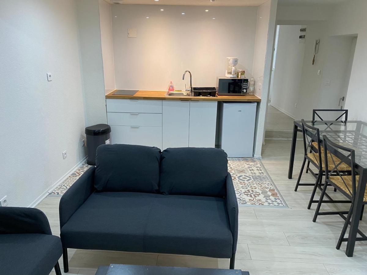 Appartement 2Eme Etage 42M2 Hyper Centre Ville / Parking Gratuit 里永 外观 照片